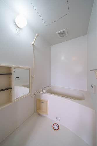 バス・シャワールーム　バスルーム