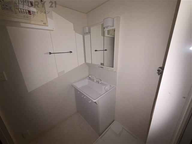 洗面設備　洗面所内に洗濯機置場あり☆