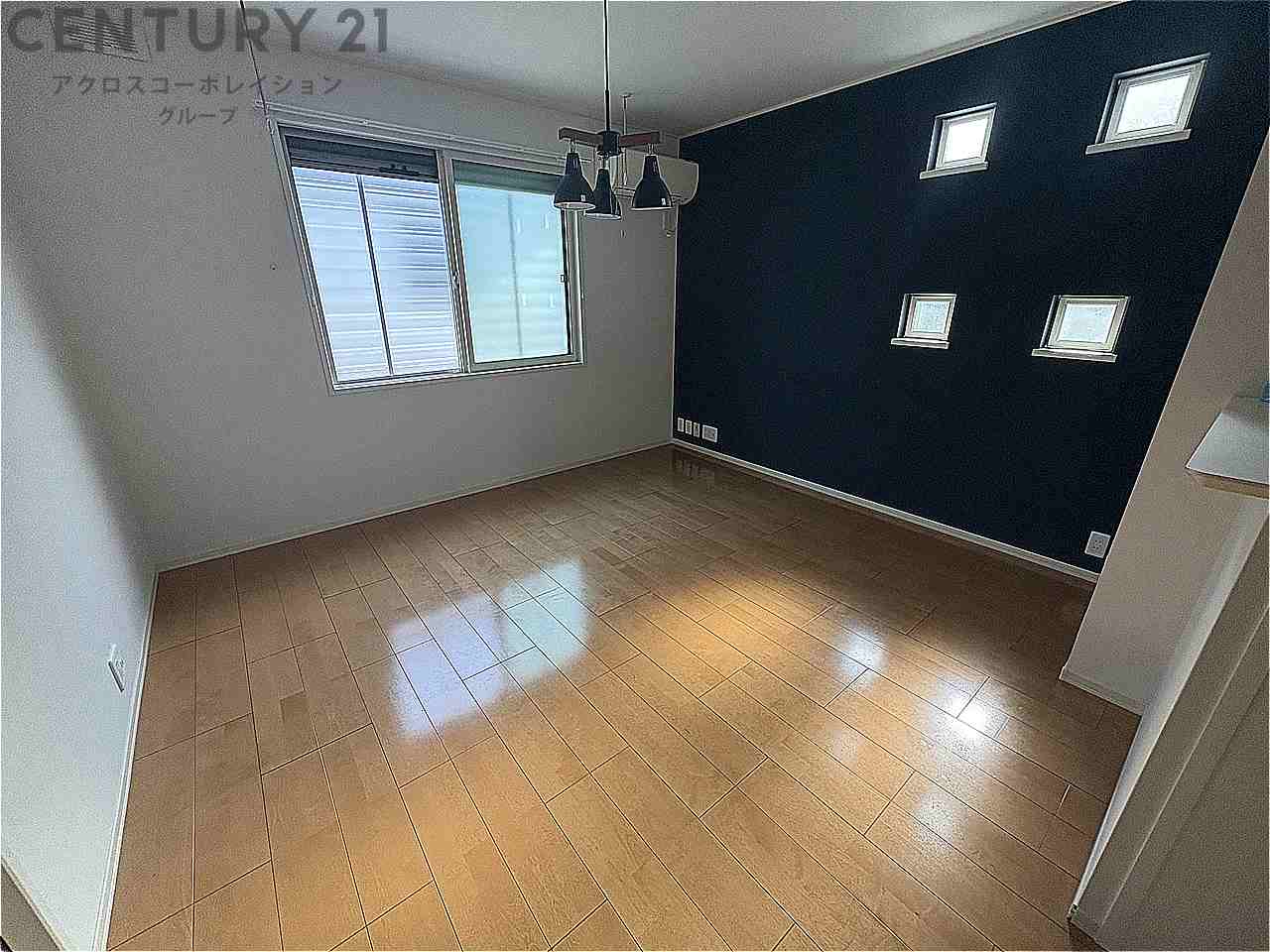 居室・リビング　エアコン付きで初期費用を抑えられます☆