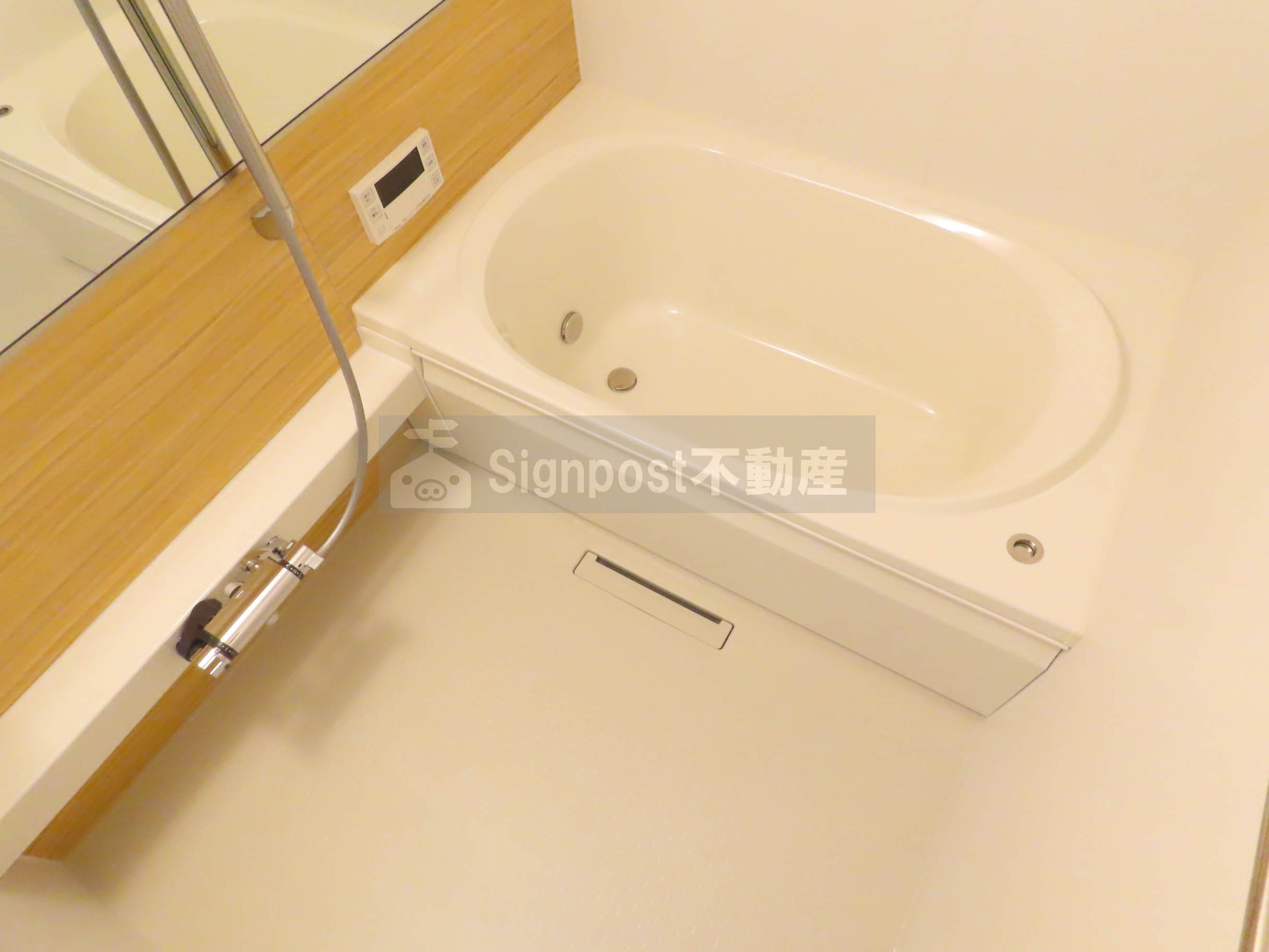 バス・シャワールーム　追焚・浴室乾燥付き