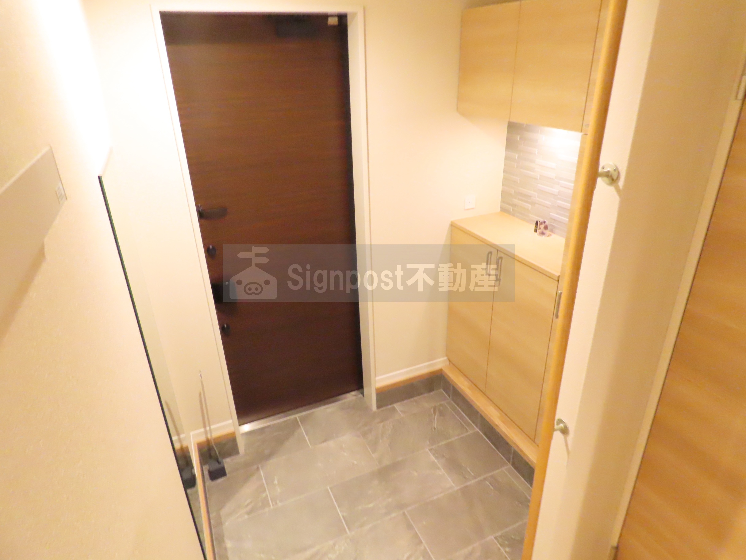 玄関　シューズボックス完備