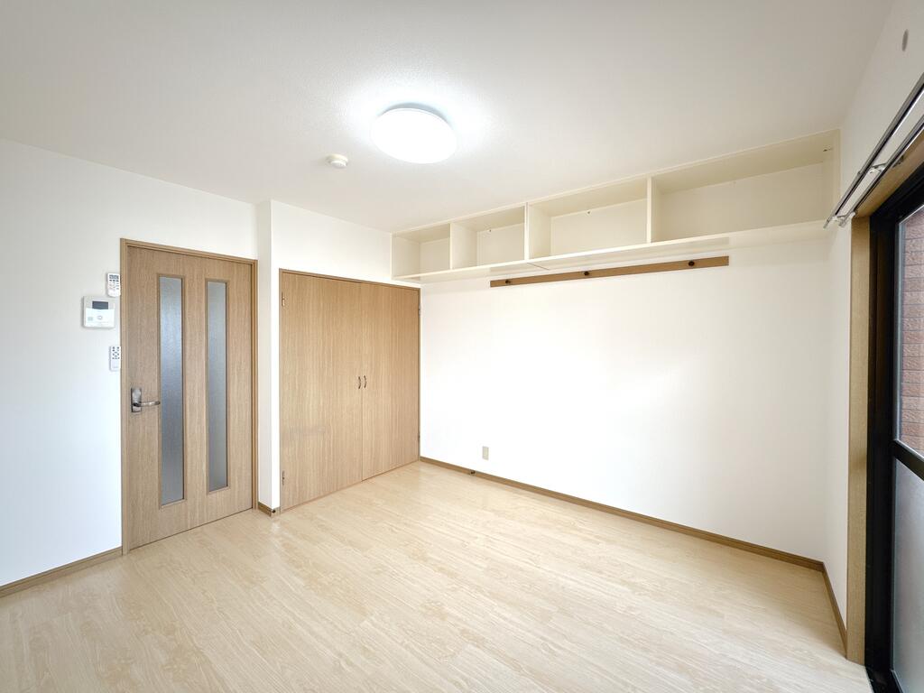 その他部屋・スペース　吊り棚やウォークインクローゼットなど収納充実◎