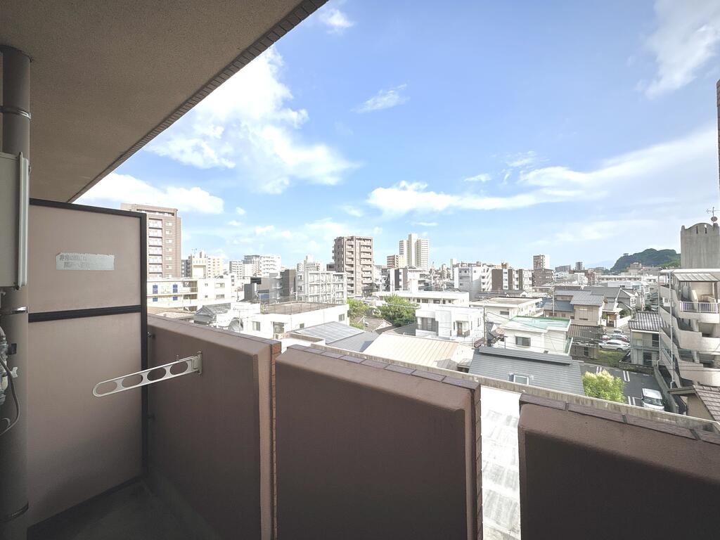 バルコニー　南向き、最上階です。