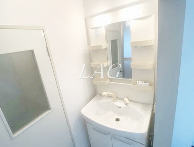 洗面設備　洗面台です。