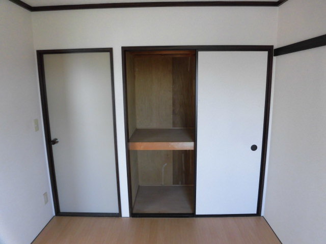 収納　奥行のある収納