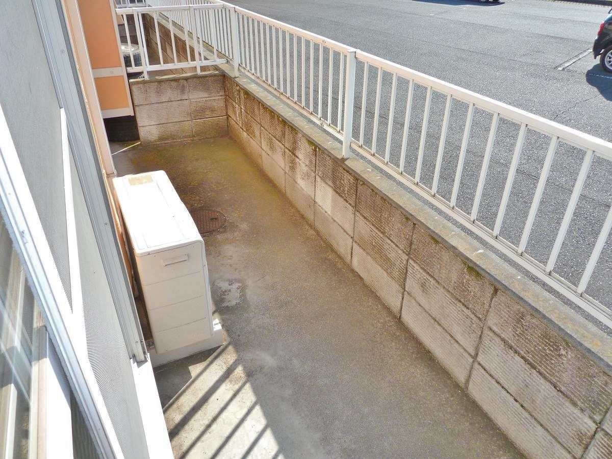 バルコニー　使いやすい広いバルコニー