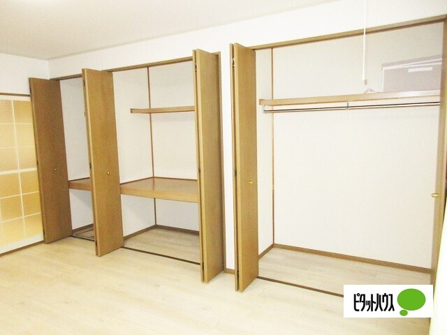 収納　洋室収納