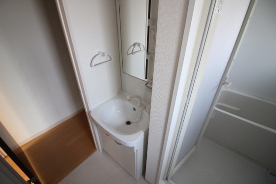 洗面設備　※別部屋の写真です