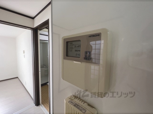 その他設備　給湯器リモコン