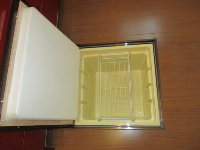 収納　床下収納