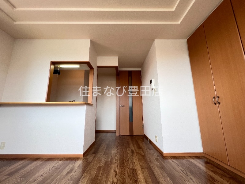 居室・リビング　同型別部屋写真