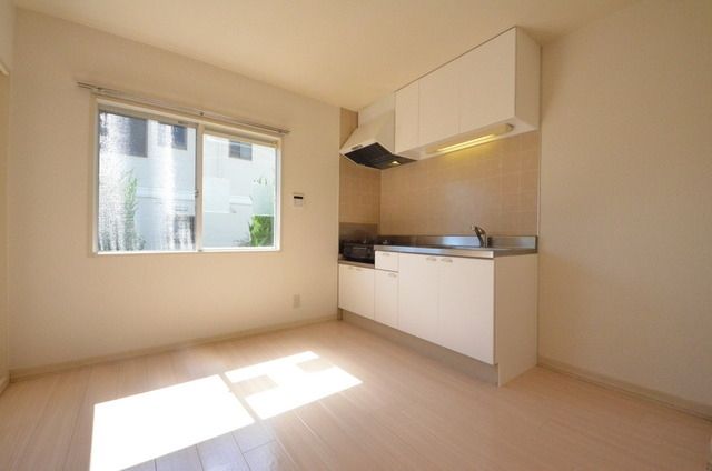 居室・リビング　☆料理のしやすい広さです☆