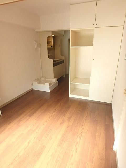 居室・リビング　★日当たりのいいお部屋です★