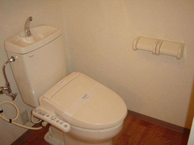 トイレ　シャワー付トイレ