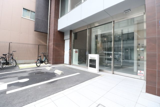 エントランス　建物の正面です！