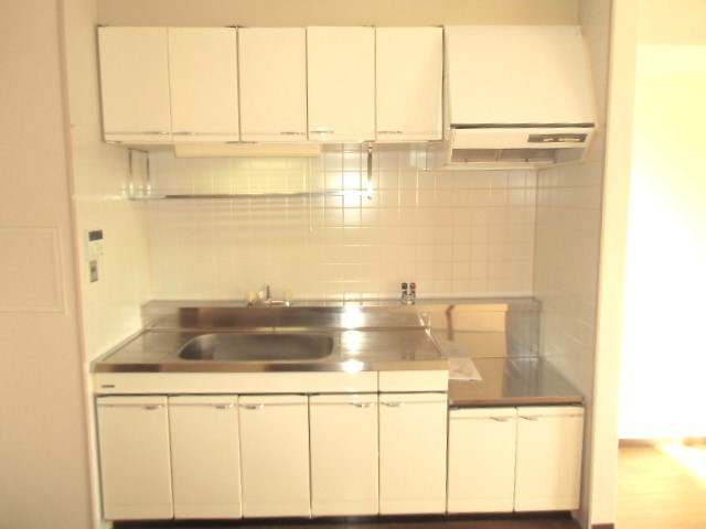 キッチン　使いやすいワイド型のオープンキッチンです☆