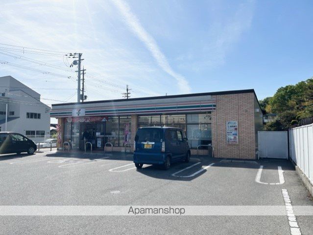 コンビニ　セブン－イレブン彦根岡町店（コンビニ）まで658m