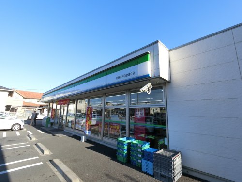 コンビニ　ファミリーマート市原五井白金通り店（コンビニ）まで216m