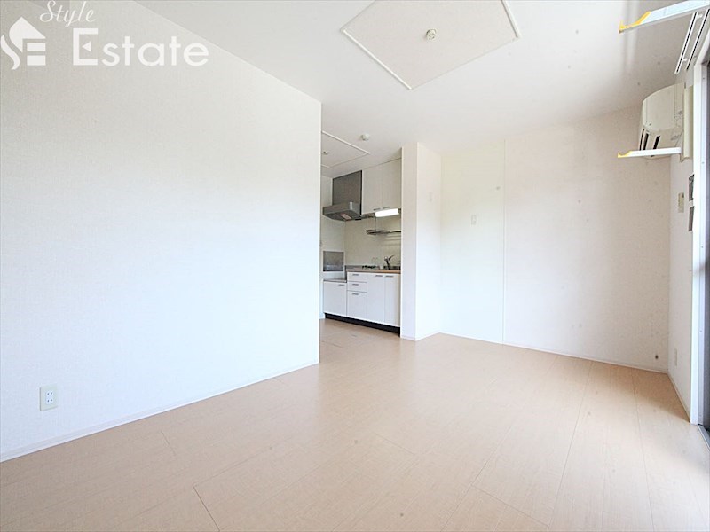 居室・リビング　内装