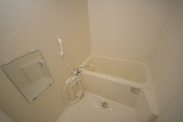 バス・シャワールーム　同物件、別部屋のお写真となります。ご参考までにご覧ください。