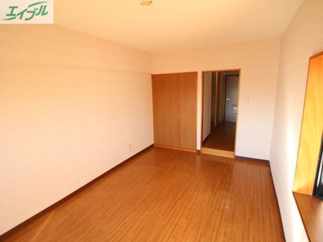 居室・リビング　同タイプのお部屋の写真です