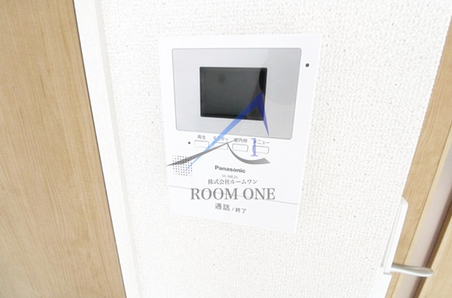 セキュリティ　モニター付きインターホンです。