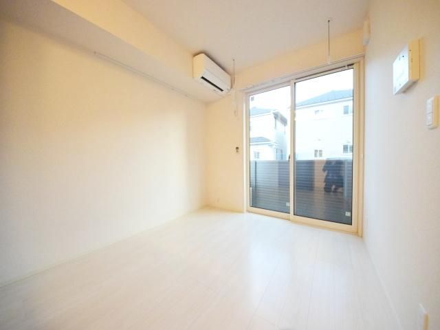 居室・リビング　★★広く使えるリビング★★