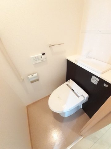 トイレ　トイレもきれいです