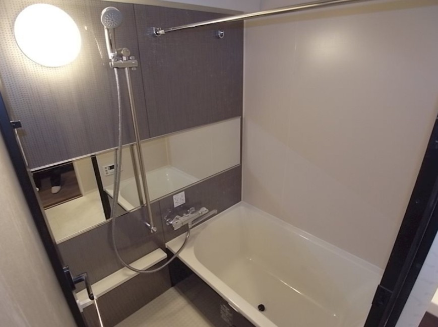 バス・シャワールーム　風呂