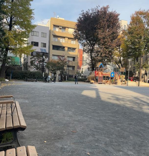 その他　芳林公園（その他）まで604m