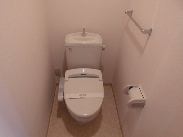 トイレ　温水洗浄暖房便座