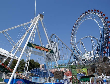 その他　東京ドームシティアトラクションズ（後楽園ゆうえんち）（その他）まで607m