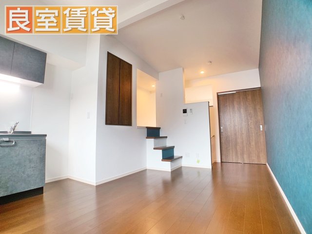 居室・リビング　現状優先とさせていただきます。