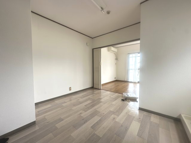 洗面設備　スペースが確保できる洗面所です