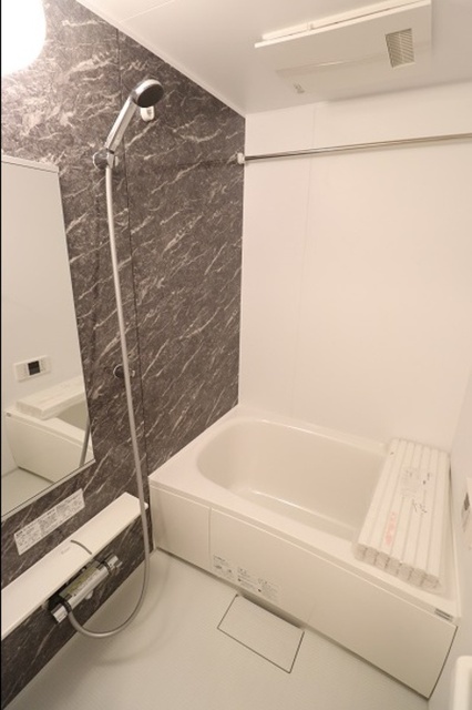 バス・シャワールーム　追い焚き、浴室乾燥機付きバス