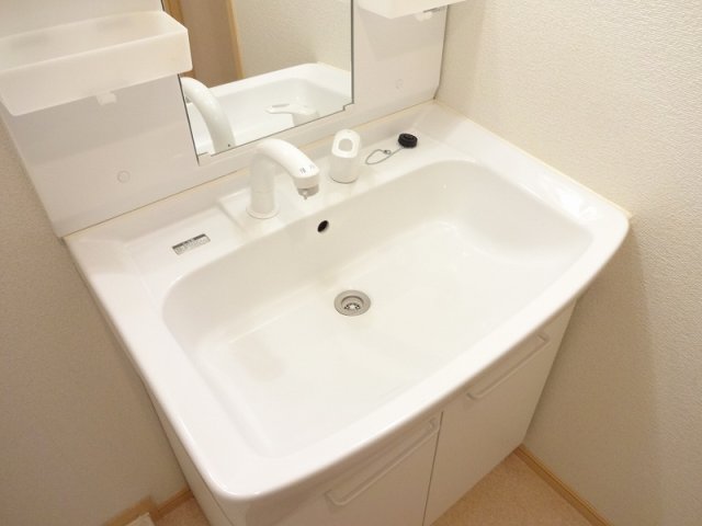 洗面設備　忙しい朝には欠かせない洗面所です