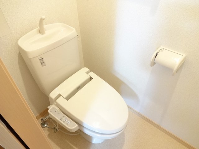 トイレ　落ち着いたトイレです