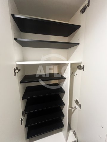 収納　セレニテフラン谷町四丁目　収納