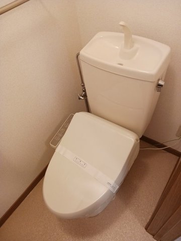 トイレ　コンパクトで使いやすいトイレです