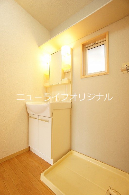 洗面設備　※同一仕様の別部屋写真の為、現況優先となります。