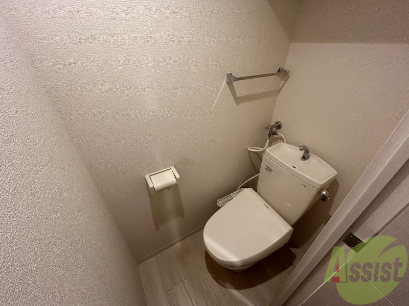 トイレ　シャワートイレになっているので快適です！