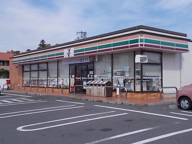 コンビニ　セブンイレブン羽島駅前店（コンビニ）まで550m