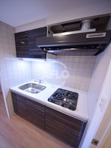 キッチン　クリスタルグランツ難波II　キッチン