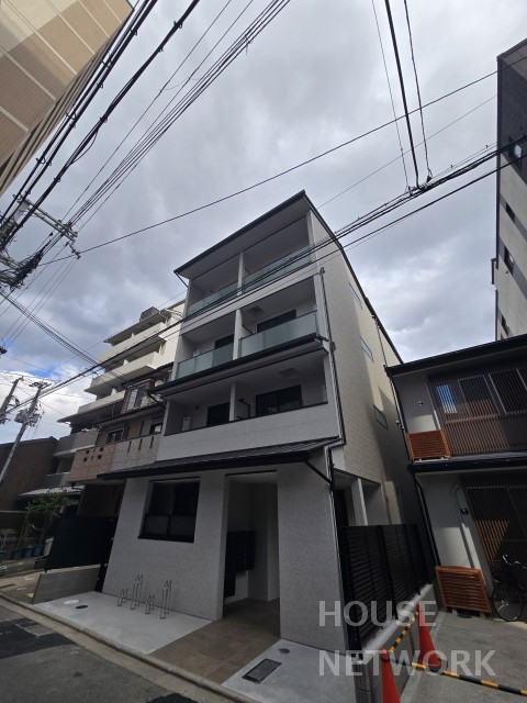 建物外観　2026年3月竣工