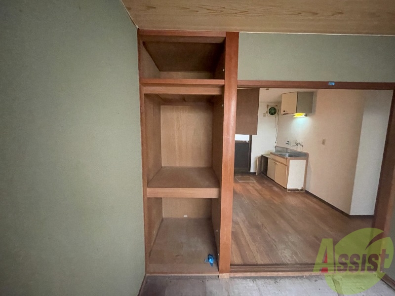 収納　ドアポストがついてる玄関です。