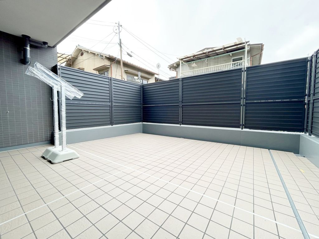 バルコニー　テラス