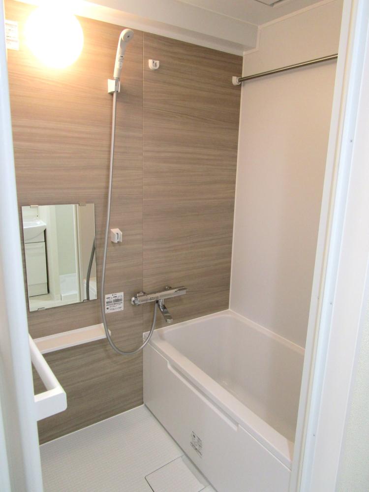 バス・シャワールーム　浴室乾燥機付きで快適♪