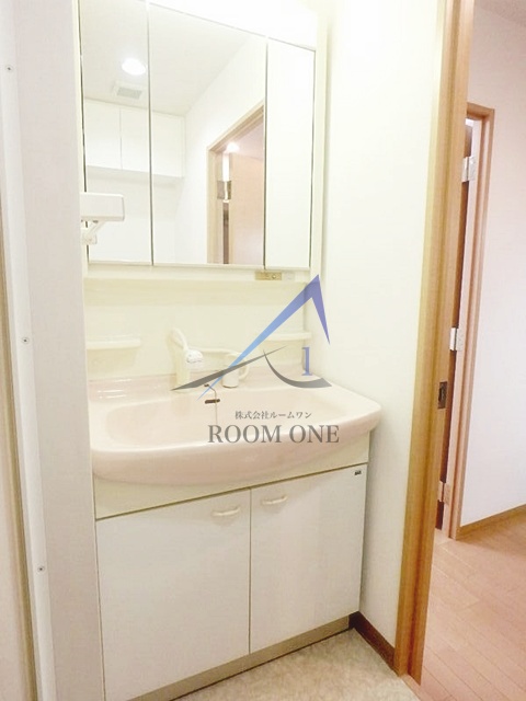 洗面設備　洗面台です。