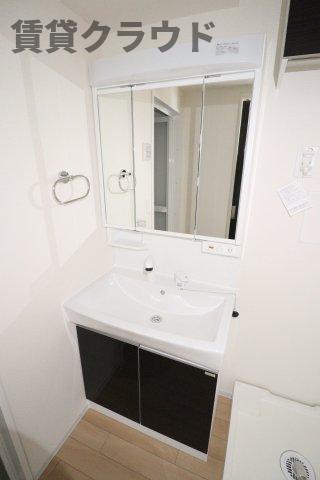 洗面設備　朝の身支度に欠かせない独立洗面台♪