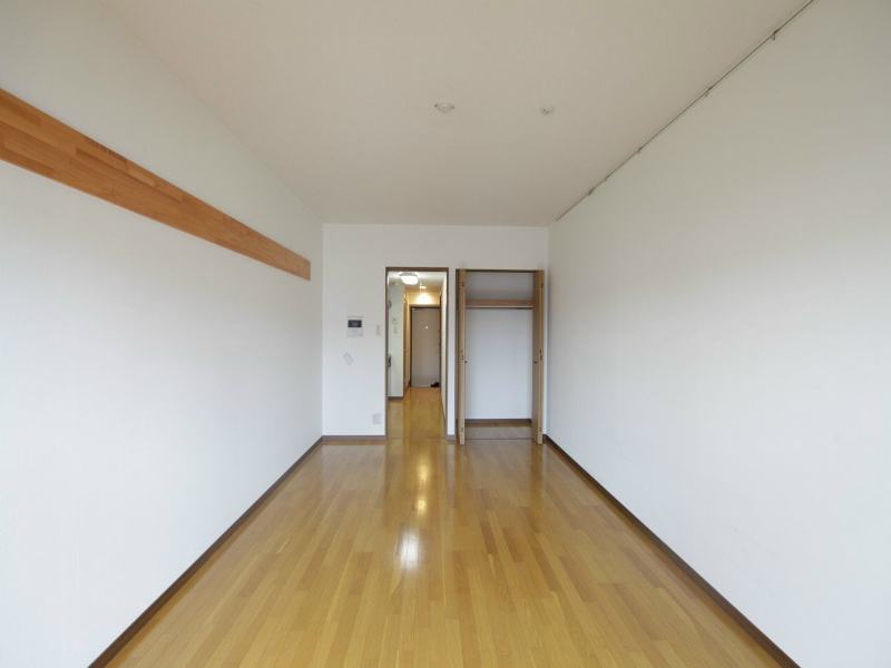 居室・リビング　洋室10帖　クローゼット（収納充実してます）